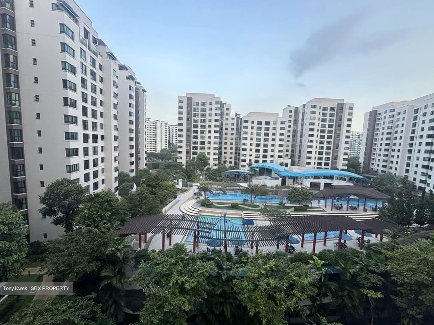 Woodsvale (D25), Condominium #570203151